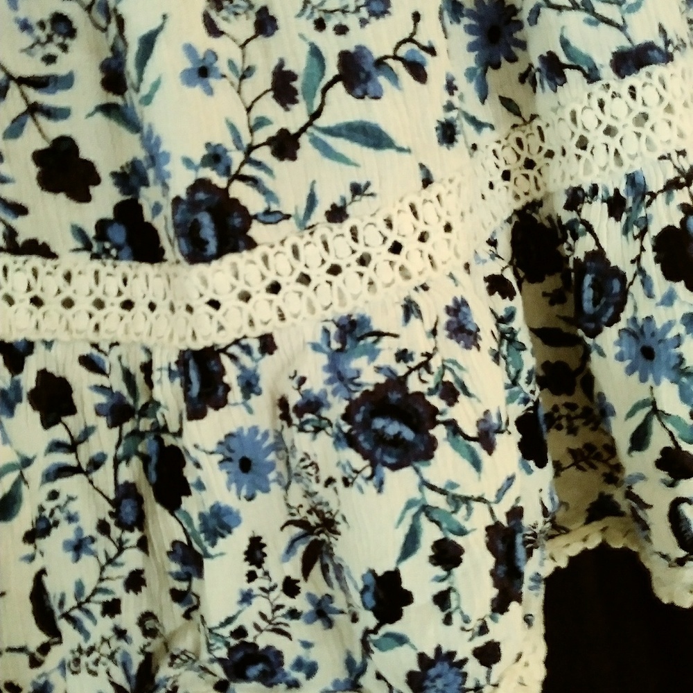 Shirt - Picture 2 of 2